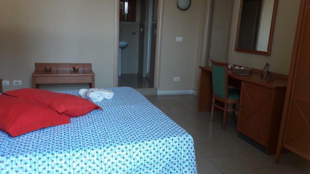 Bastiano'S Rooms Catânia Exterior foto