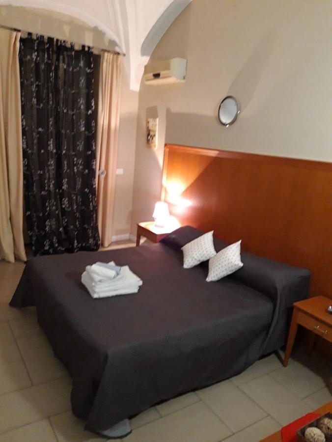 Bastiano'S Rooms Catânia Exterior foto
